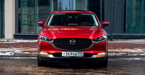 Объявлены цены на Mazda CX-30 в России