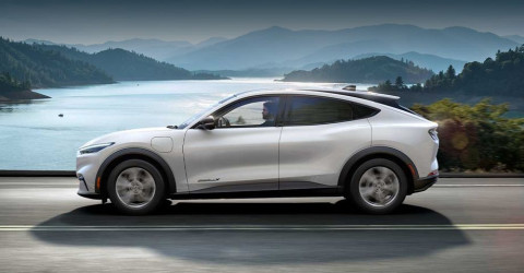 Ford Mustang Mach-E обновился и увеличил запас хода