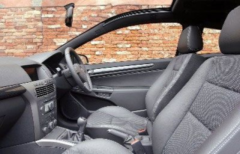 Vauxhall Astra Sport Hatch получила панорамное стекло
