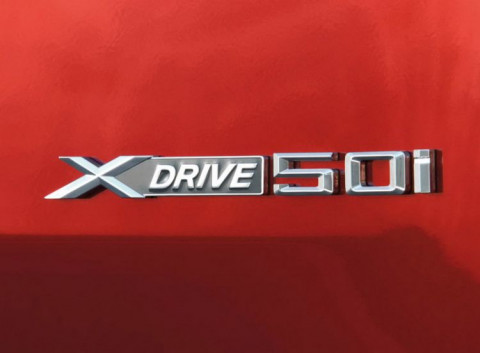 xDrive50i