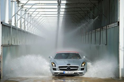 Mercedes-Benz SLS AMG