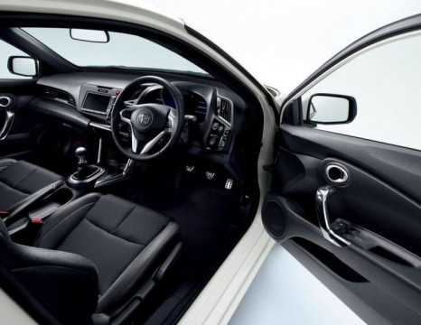 Honda CR-Z Alpha Black Label