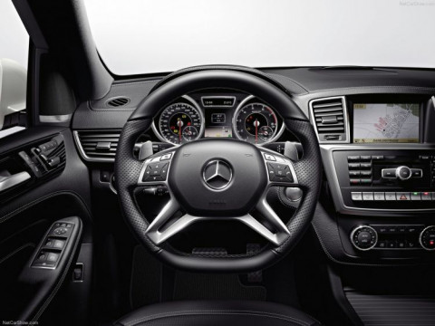 Mercedes-Benz ML63 AMG (2012)