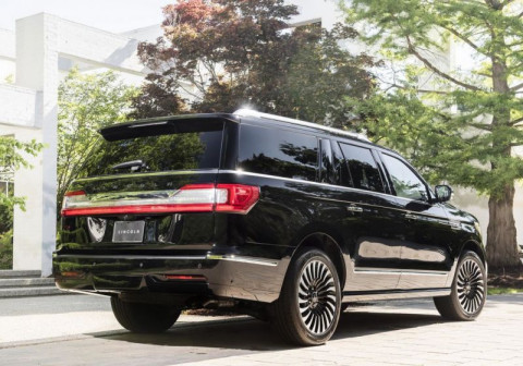 Lincoln Navigator