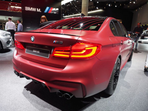 BMW M5 представлена в спецверсии