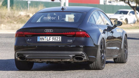 Новенький Audi RS7 попался на тестах