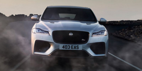 В Великобритании Jaguar F-Pace SVR стоит 74 835 фунтов стерлингов. Конкуренты: Mercedes-AMG GLC 63 S 4Matic+ от 73 655 фунтов, а Porsche Macan Turbo Performance ― 69 505 фунтов