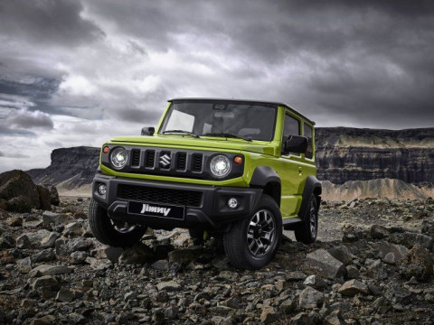 Новый Suzuki Jimny уже можно заказать в РФ