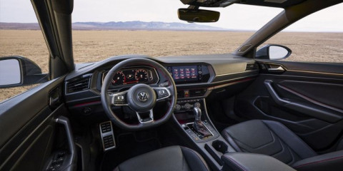 Новая Volkswagen Jetta получила мотор от спортивного Golf