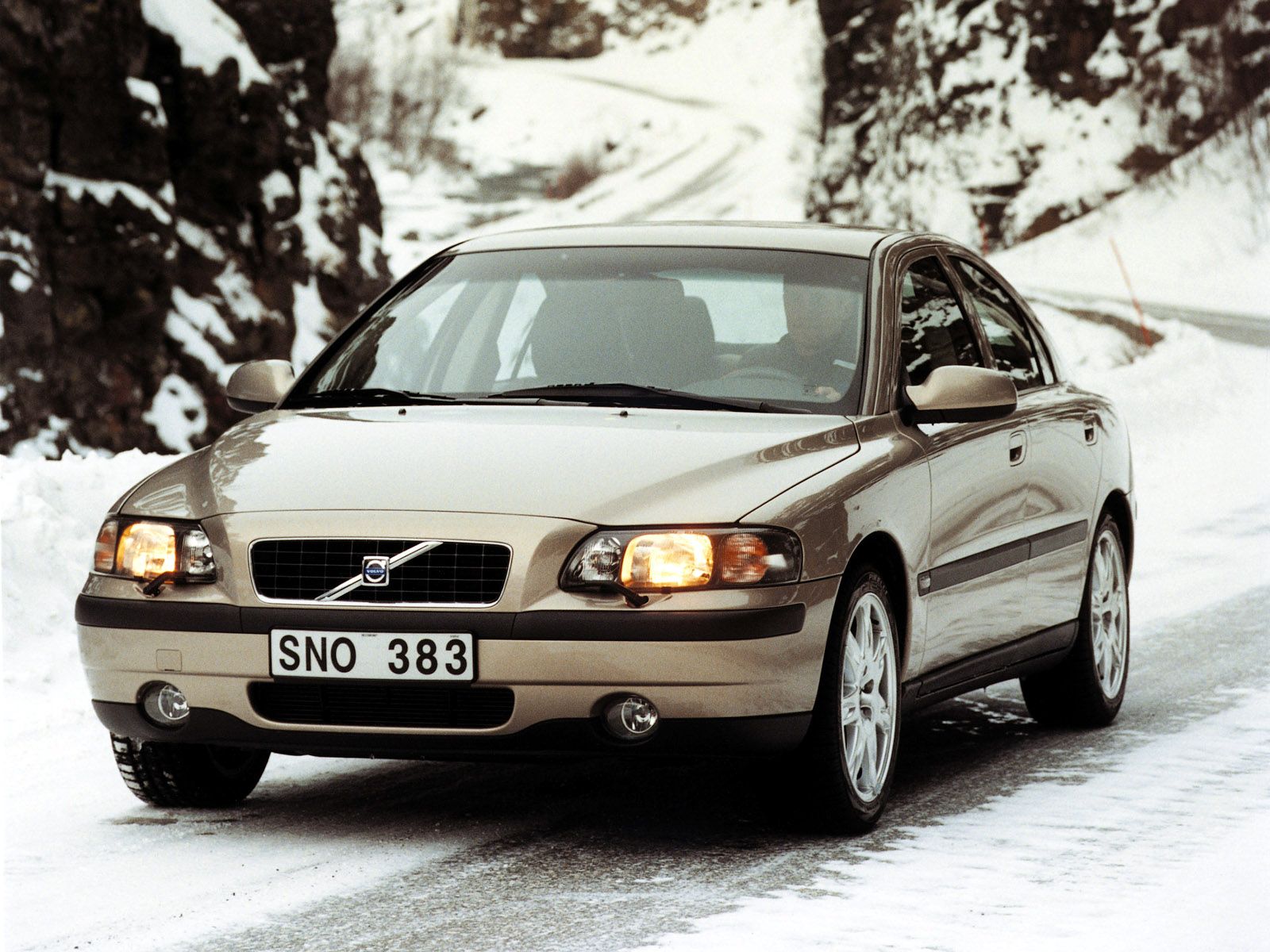 Volvo s60 2002. Volvo s60 AWD. Вольво s60 2002 года. Volvo s60 i.