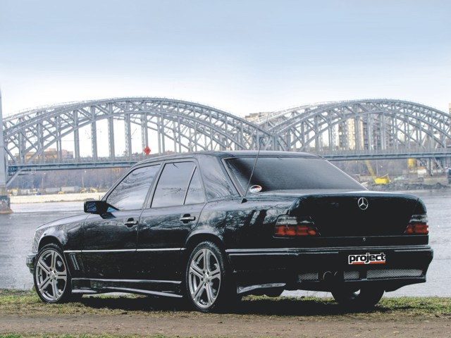 Мерседес w124 торпеда