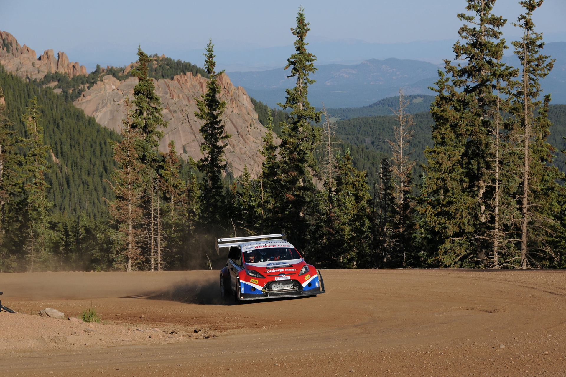 Ford Fiesta Rallycross фото