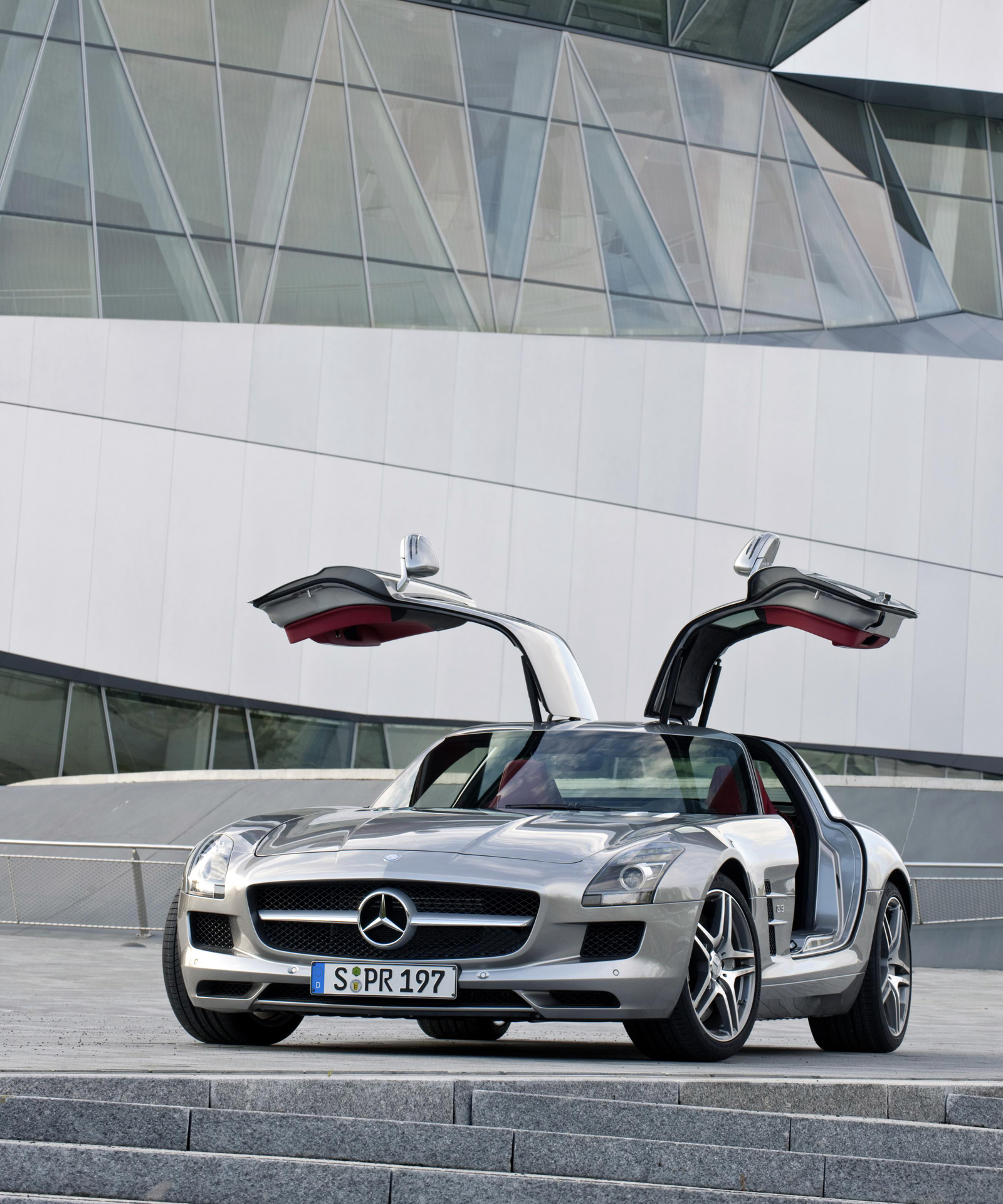 Mercedes-Benz SLS AMG фото