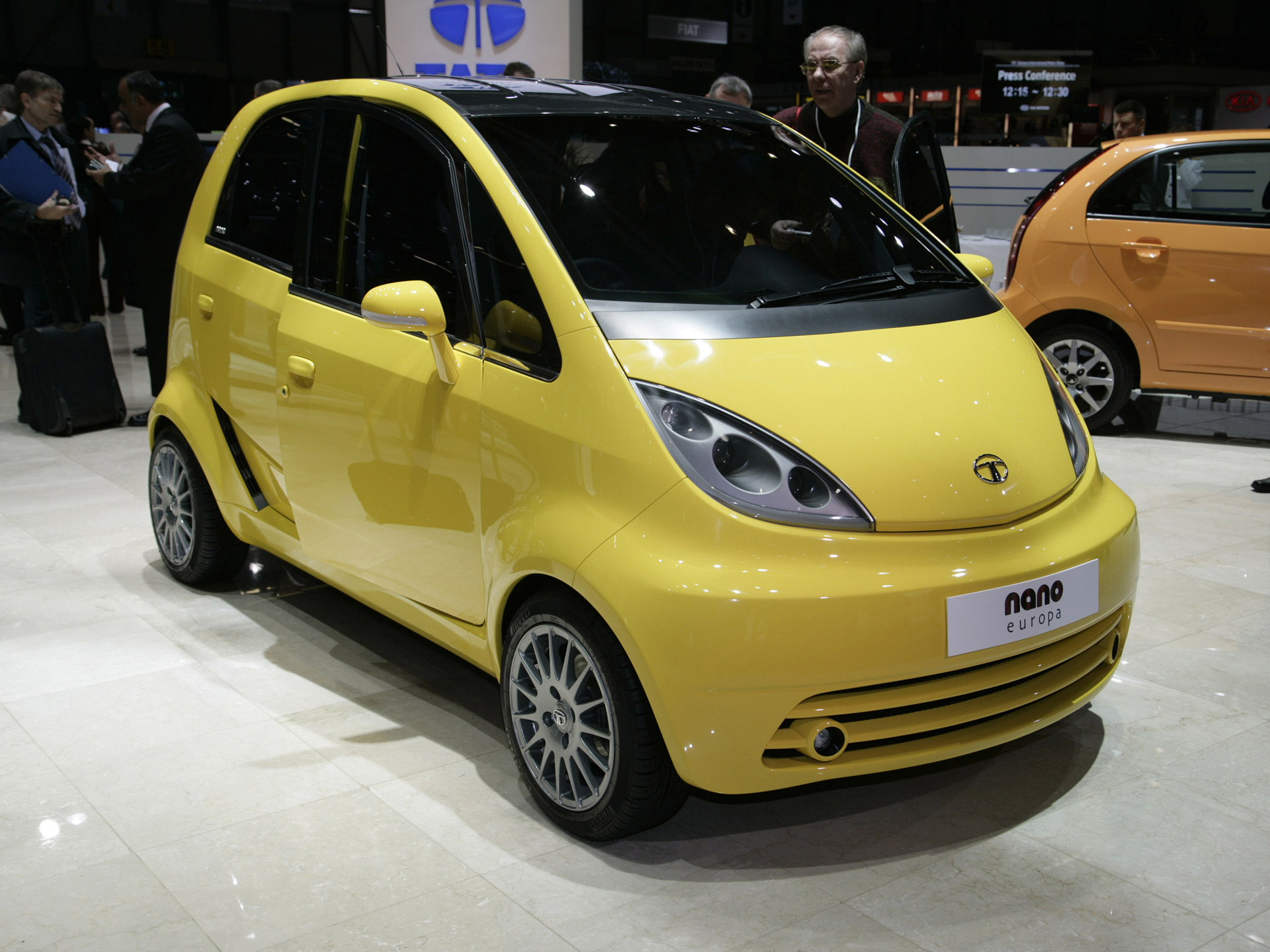 Tata Nano фото