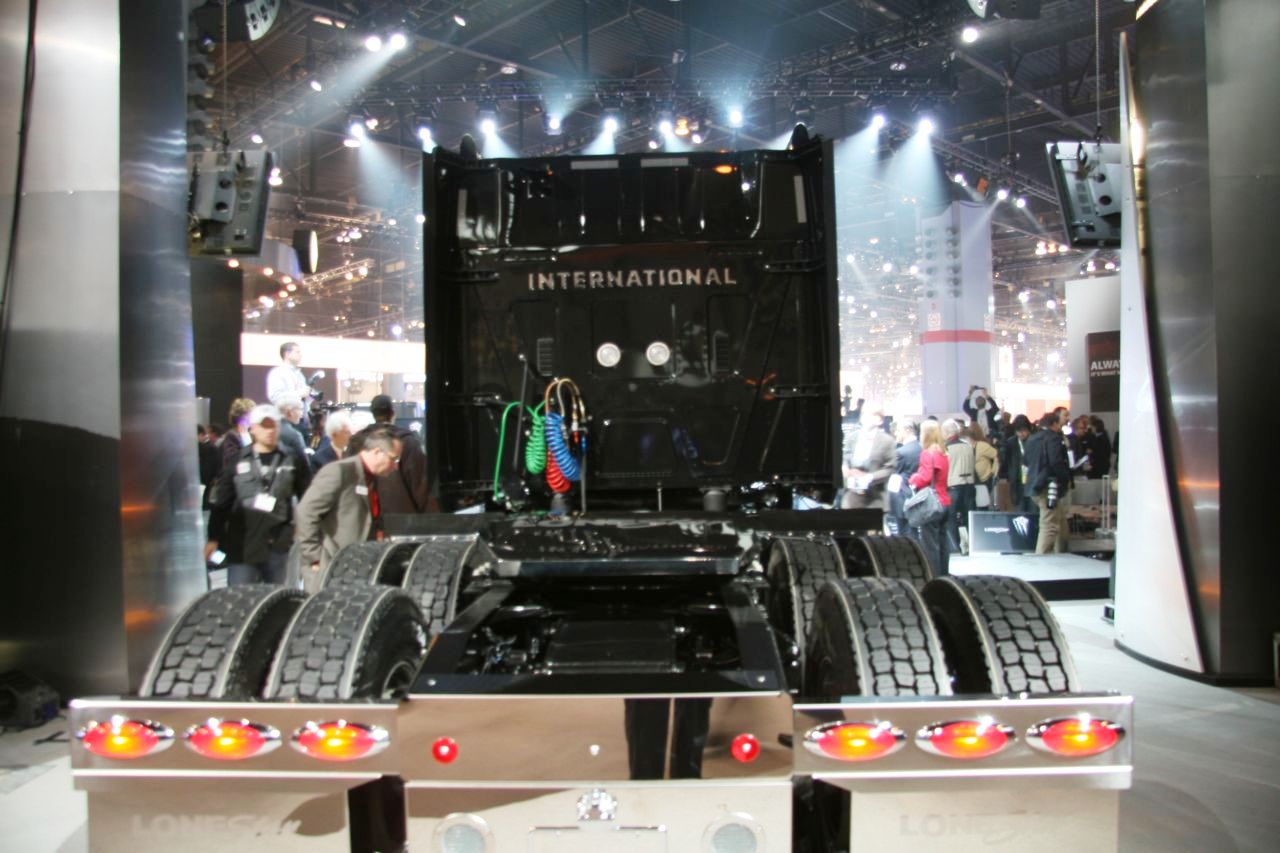 Тягач Lonestar Harley Davidson