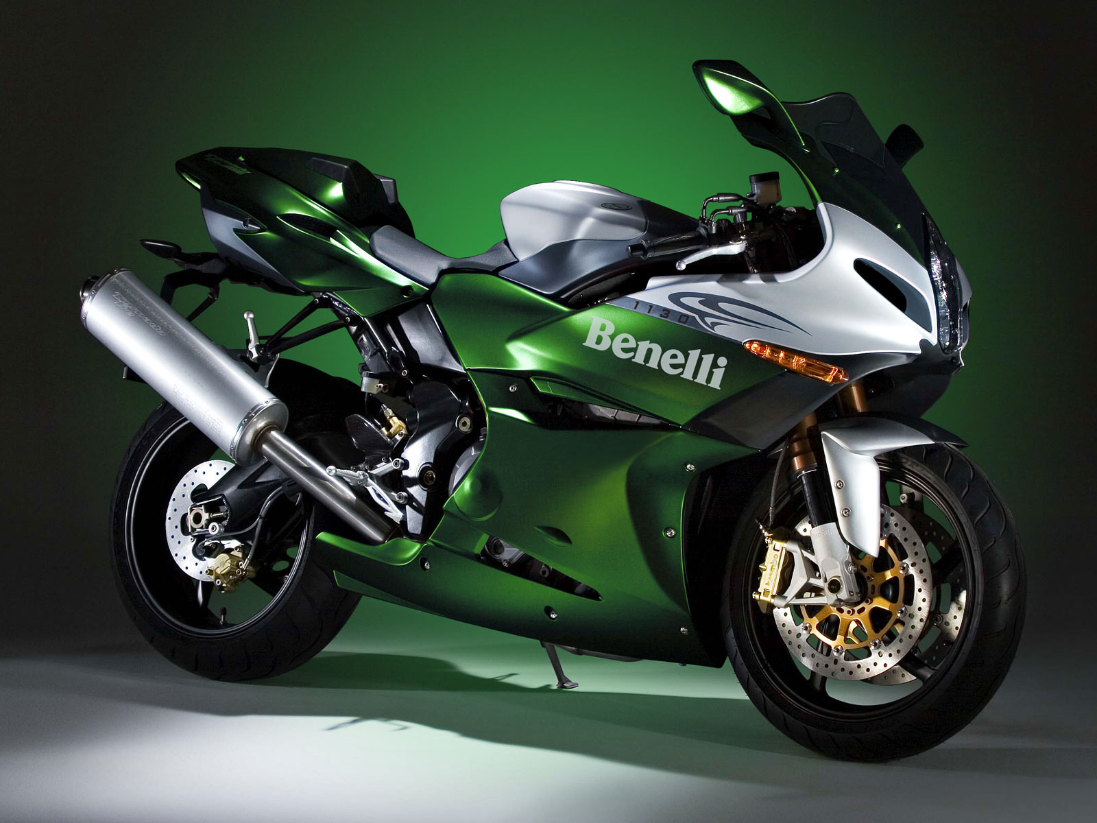 Benelli фото