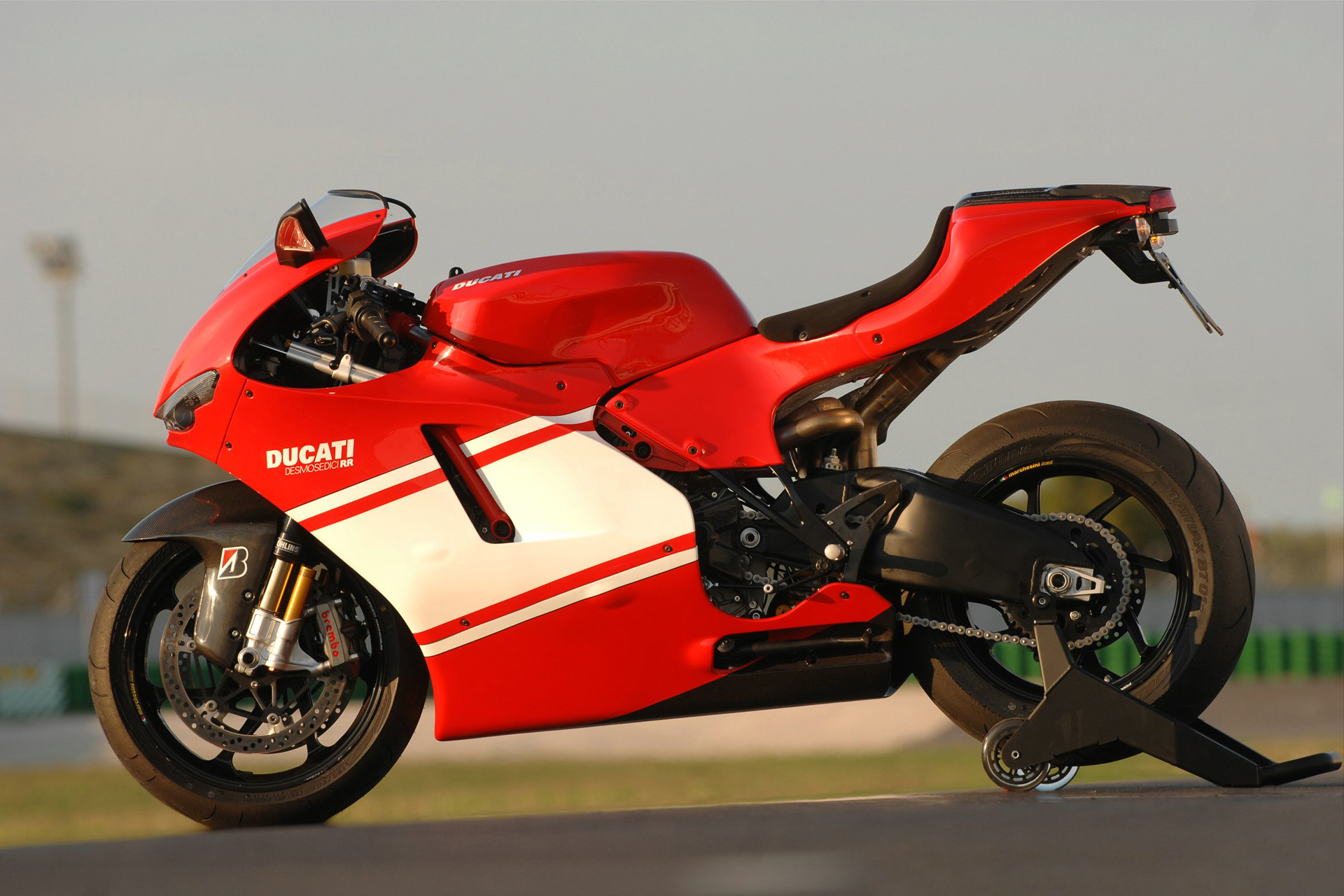 Ducati фото