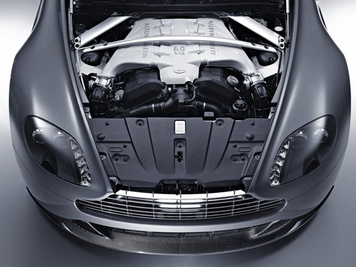 Aston Martin V12 Vantage - предпремьера