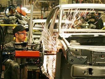 PSA Peugeot Citroen и Renault получат от правительства 7 миллиардов евро