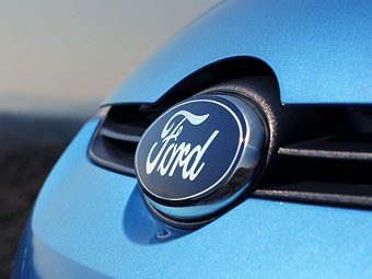 Ford распространил льготные автокредиты на все "Фокусы" и "Мондео"
