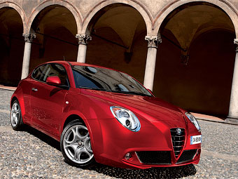 Alfa Romeo Mi.To в сентябре получит бензиновые моторы нового поколения
