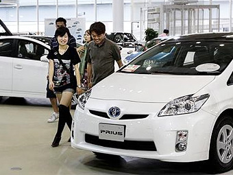 Продажи автомобилей в Японии выросли впервые за 13 месяцев