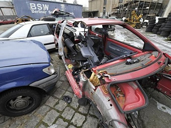 Renault доплатит французам за утилизацию старых машин по 300 евро
