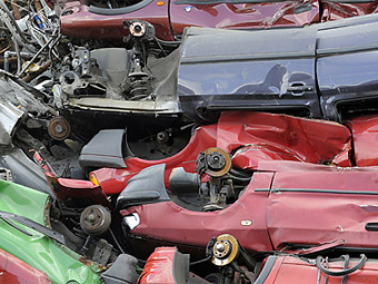 Правительство утвердило программу утилизации старых автомобилей