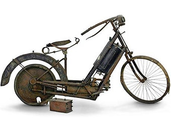 Ржавый 115-летний мотоцикл выставят на аукционе за 60 тыс. фунтов стерлингов