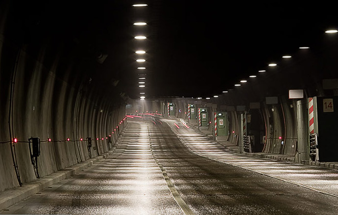 Тоннель под Невой построят на три года позже обещанного