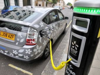 Британцам заплатят по 5000 фунтов за покупку экологически чистых авто