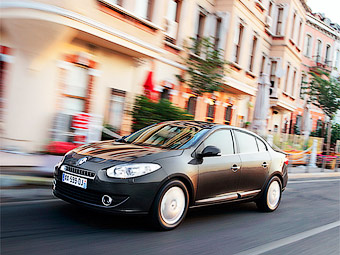 Renault Fluence - новый седан появится в России 1 апреля