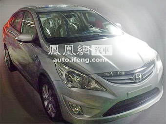 Hyundai Verna следующего поколения - шпионские фотографии