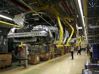 АвтоВАЗ завершит сокращение 30 тыс. сотрудников к 1 мая