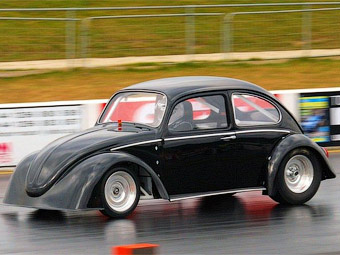 Электрокар на базе VW Beetle установил рекорд гонок по прямой