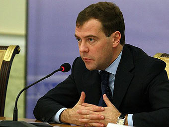 Дмитрий Медведев окончательно запретил пить за рулем