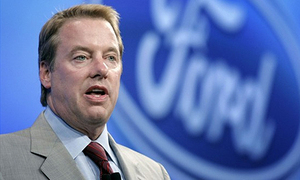 Ford снимает мораторий на зарплату и премии председателю У. Форду