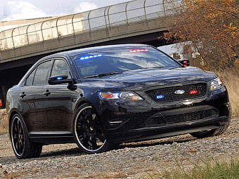 Ford Stealth Police Interceptor - авто для полицейских под прикрытием
