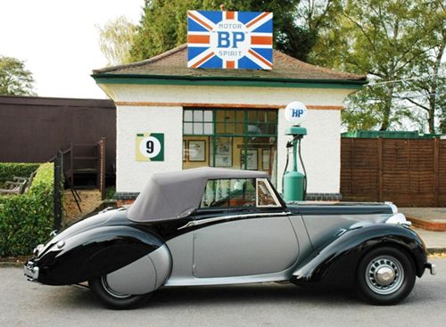 Daimler DB18 Drophead Coupe Уинстона Черчилля продадут на аукционе