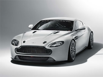 Aston Martin обновил гоночный Vantage GT4