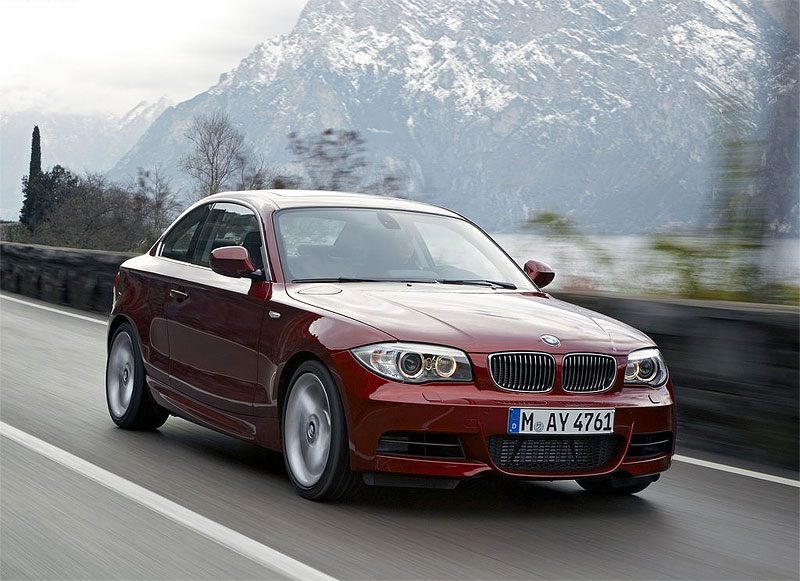 BMW обновила купе и кабриолет 1-Series