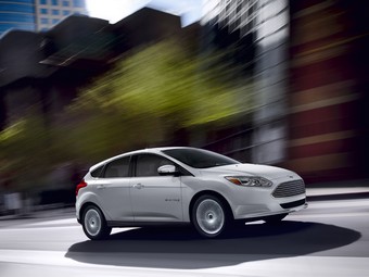 Ford представила серийный электрокар Focus