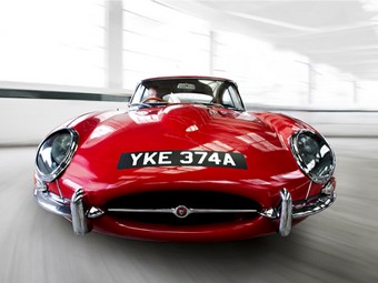Jaguar отпразднует 50-летие купе E-Type на Женевском автосалоне