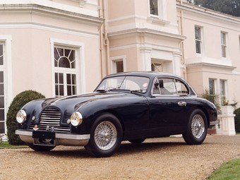 Компания Aston Martin задумалась о возрождении рядной "шестерки"