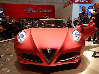 VW предложил оснащать машины Alfa Romeo оппозитниками Porsche