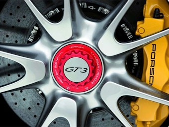 Porsche отзывает спорткары 911 из-за опасности потери колес