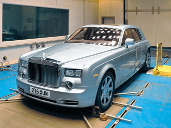 Rolls-Royce испытал электрический Phantom перед кругосветкой 