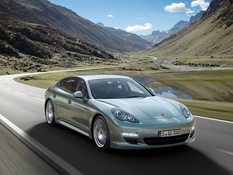 Удлиненная версия Porsche Panamera появится в 2012 году