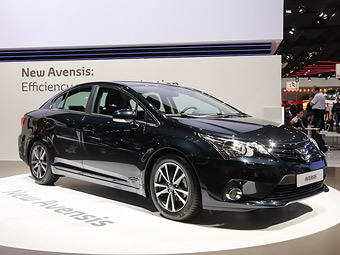 Состоялась премьера обновленных Toyota Avensis