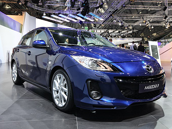 Обновленная Mazda3 появится в России в ноябре